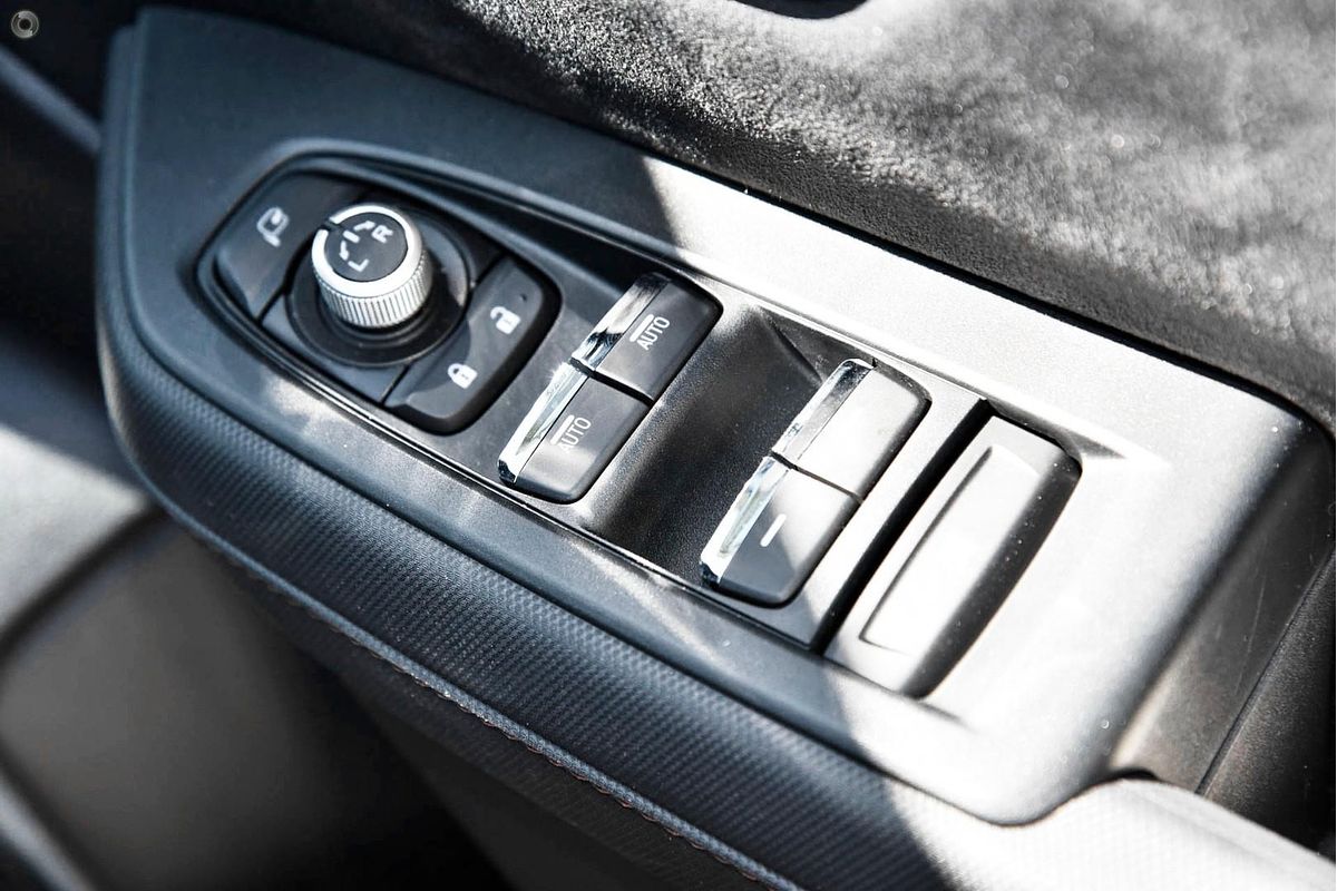 2025 Subaru Forester Hybrid Touring S6