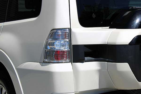 2016 Mitsubishi Pajero GLX NX