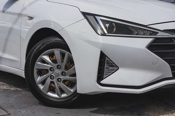 2019 Hyundai Elantra Go AD.2