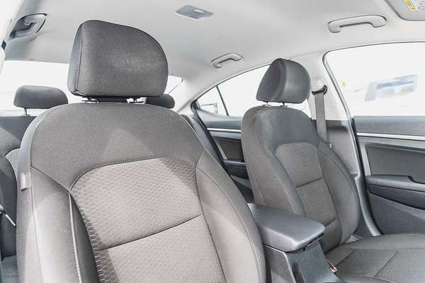 2019 Hyundai Elantra Go AD.2