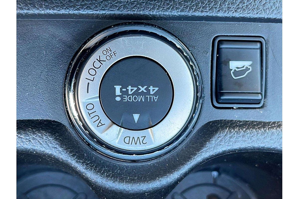 2014 Nissan X-TRAIL ST T32