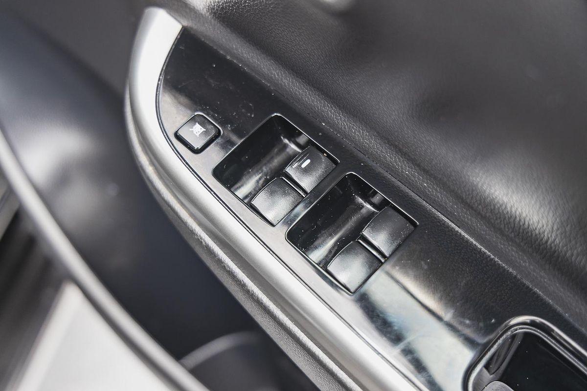 2020 Mitsubishi Triton GLS Premium MR 4X4