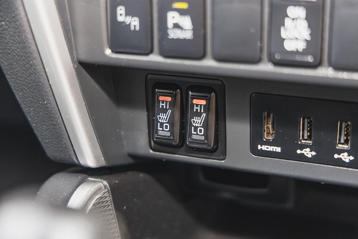 2020 Mitsubishi Triton GLS Premium MR 4X4