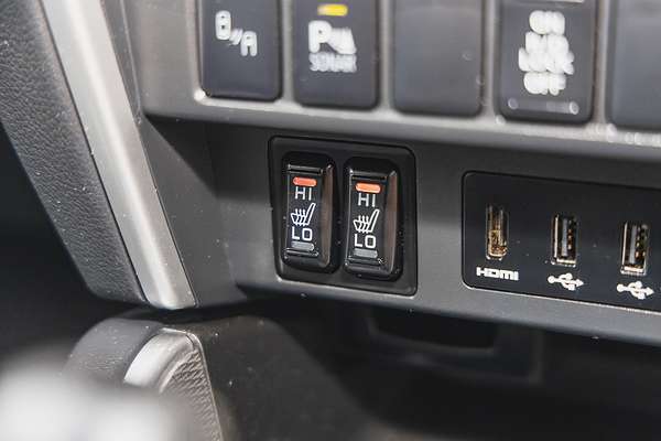 2020 Mitsubishi Triton GLS Premium MR 4X4