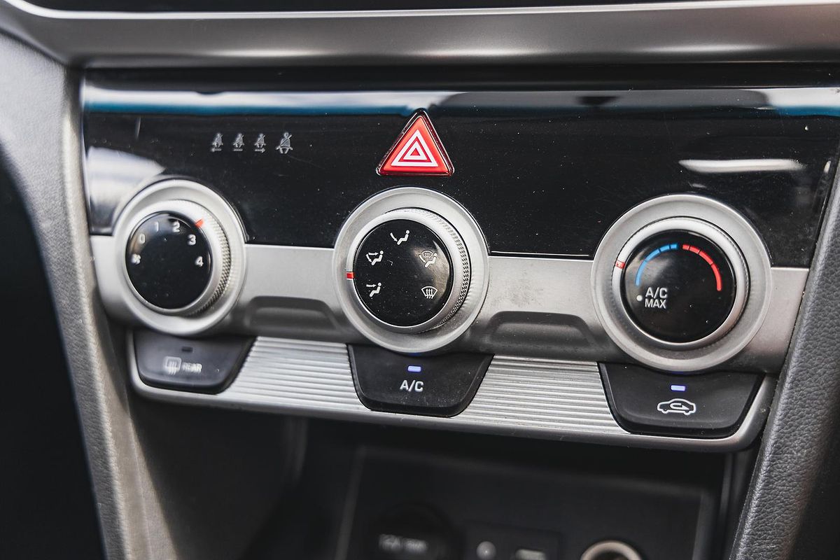 2019 Hyundai Elantra Go AD.2