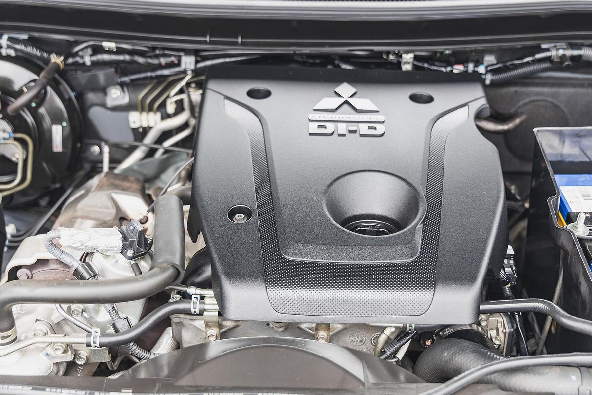 2020 Mitsubishi Triton GLS Premium MR 4X4