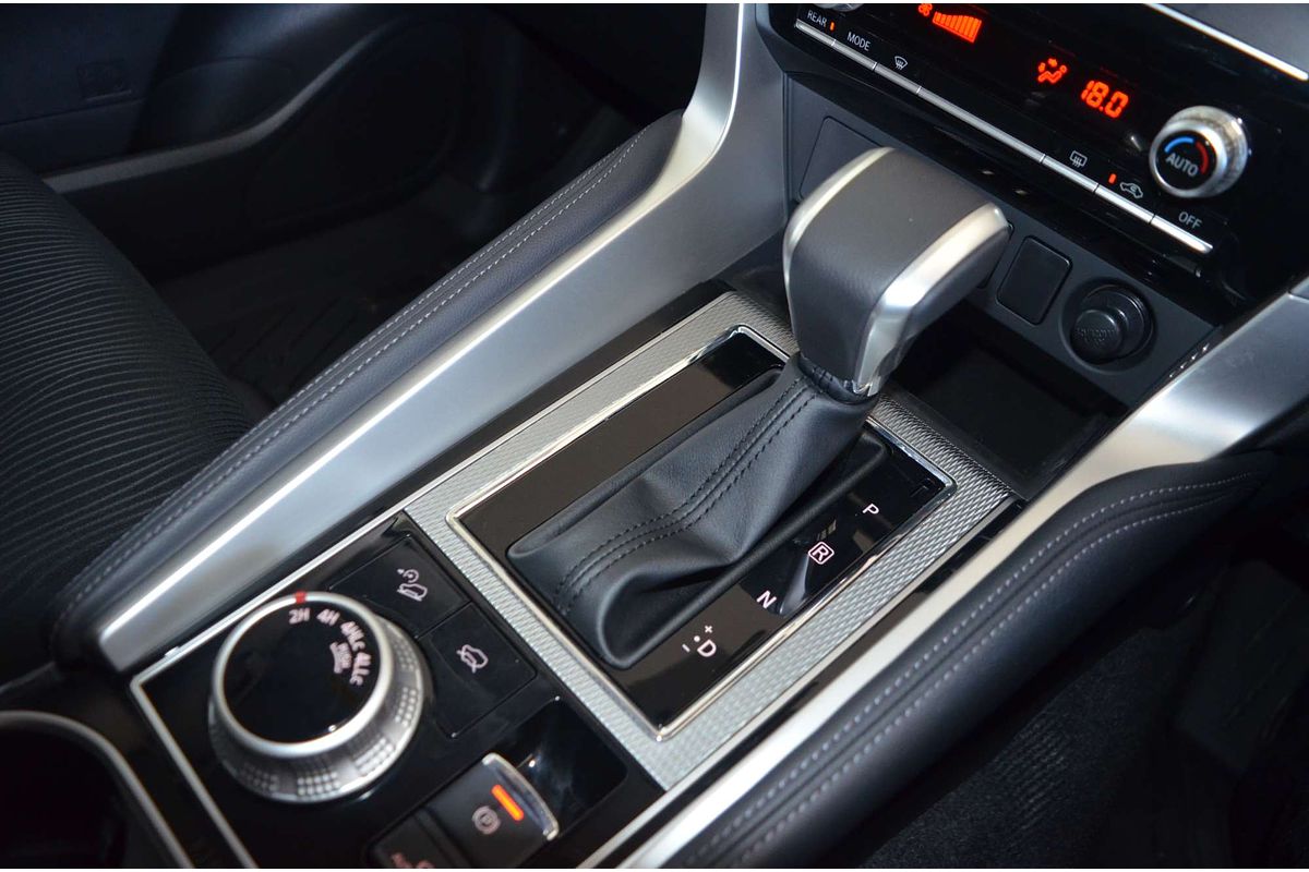 2024 Mitsubishi Pajero Sport GLX QG