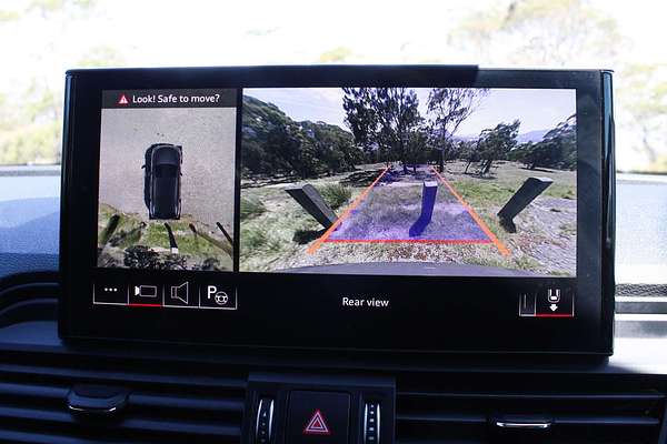 2024 Audi Q5 55 TFSI e S line FY