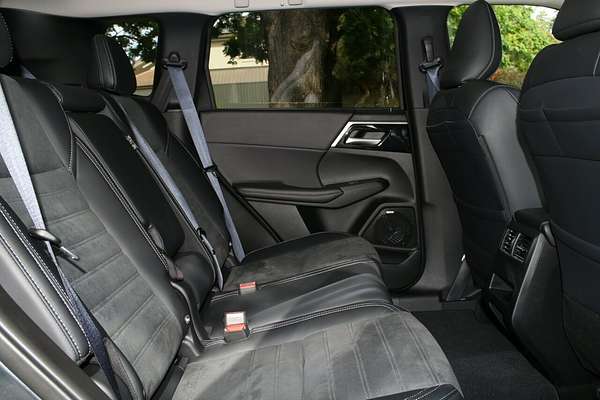 2025 Mitsubishi Outlander Aspire ZM