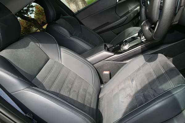 2025 Mitsubishi Outlander Aspire ZM