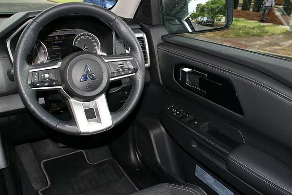 2024 Mitsubishi Triton GLS MV 4X4