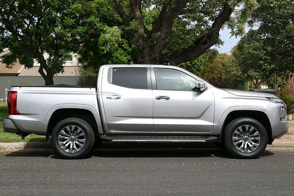 2024 Mitsubishi Triton GLS MV 4X4