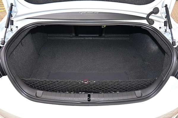 2016 HSV SENATOR SIGNATURE GEN F2