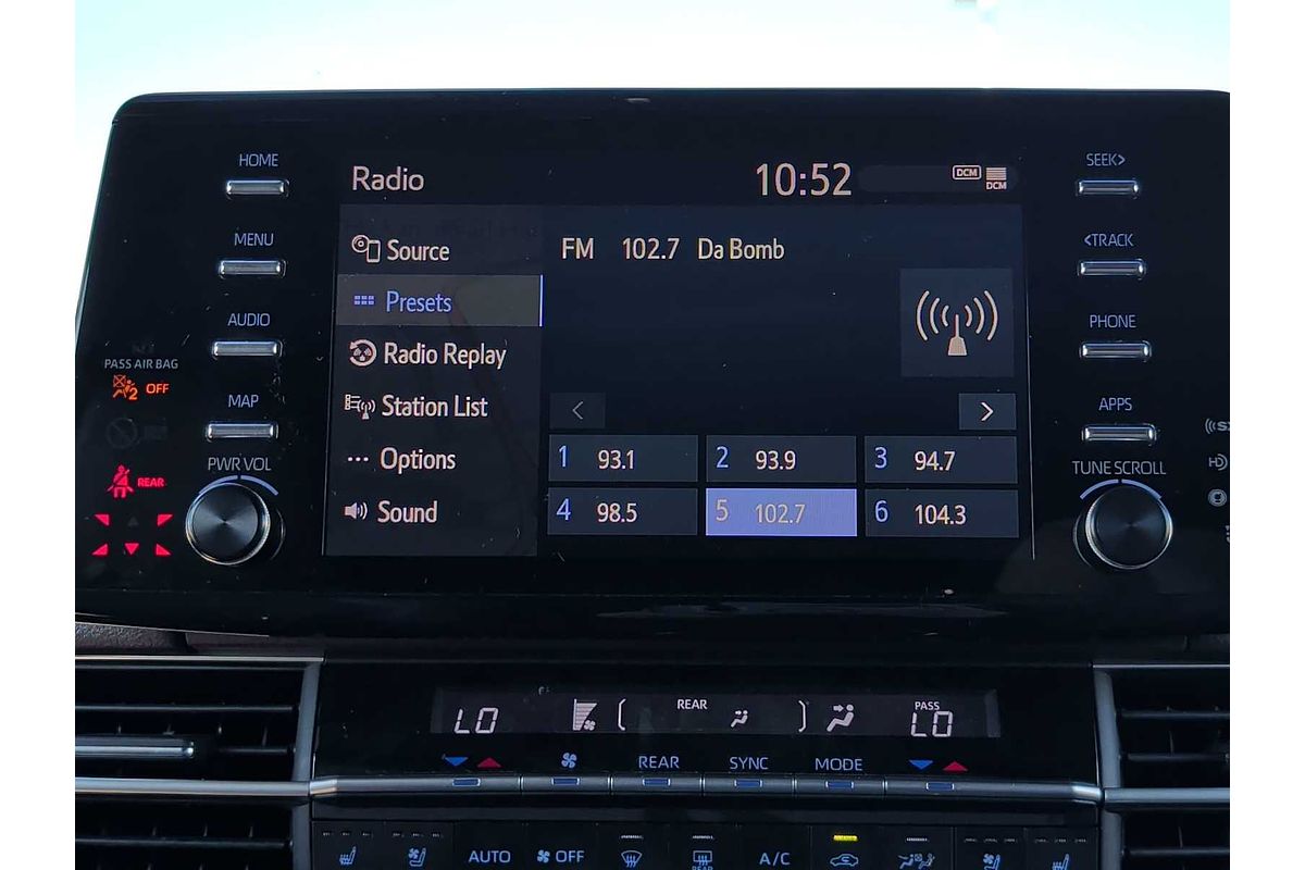 2022 Toyota SIENNA Platinum