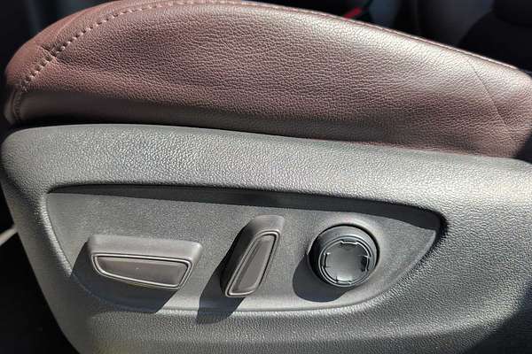 2022 Toyota SIENNA Platinum