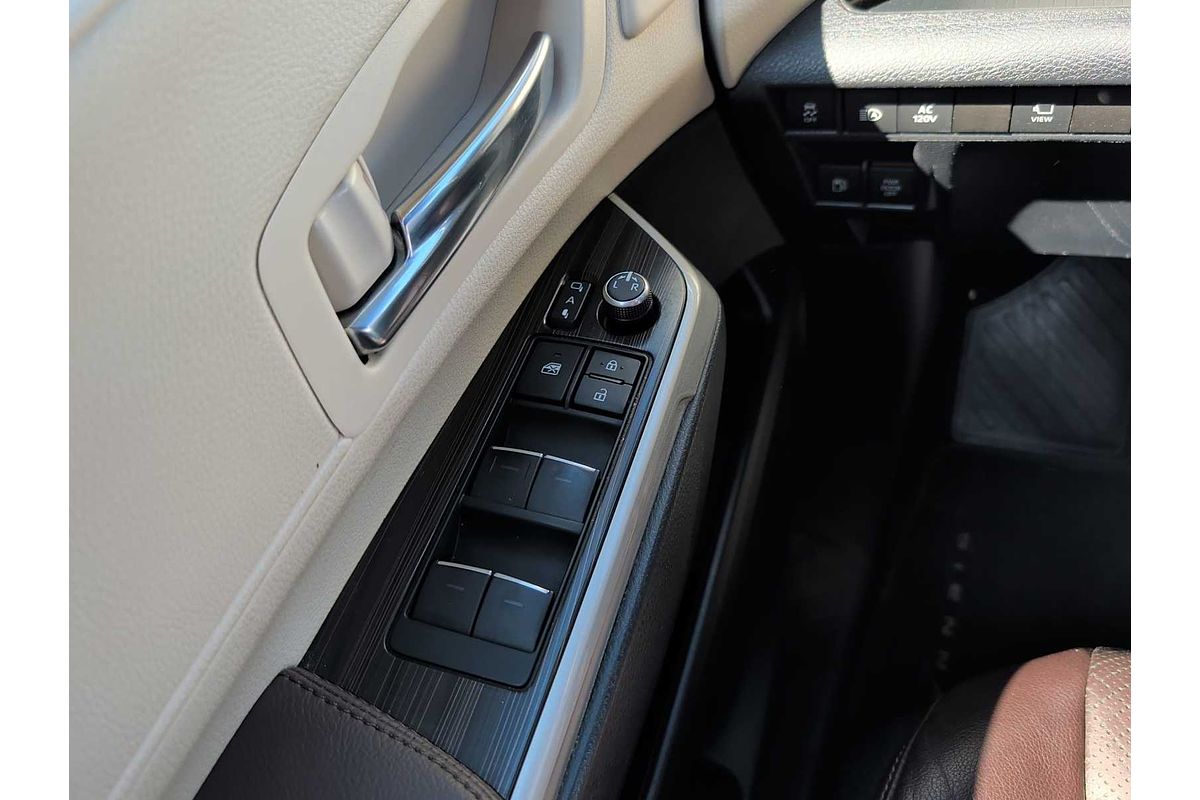 2022 Toyota SIENNA Platinum