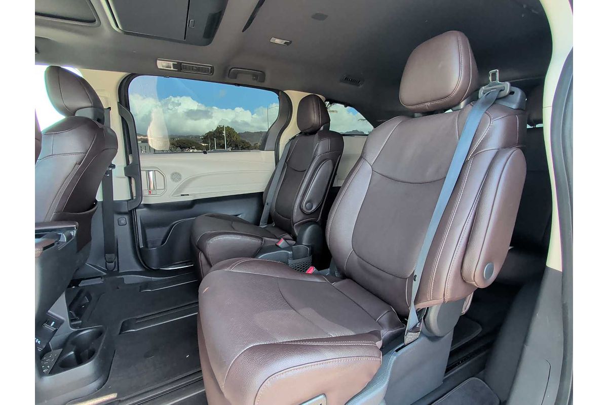 2022 Toyota SIENNA Platinum