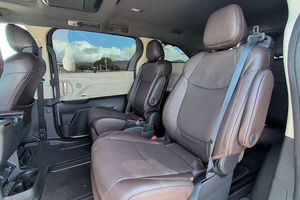 2022 Toyota SIENNA Platinum
