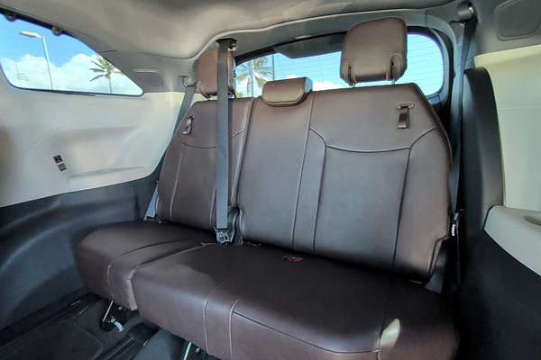 2022 Toyota SIENNA Platinum