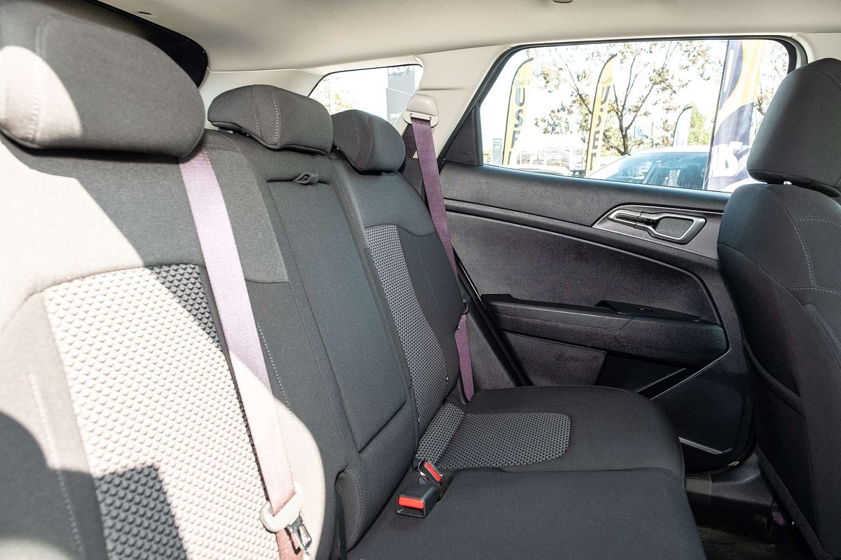 2024 Kia Sportage S NQ5