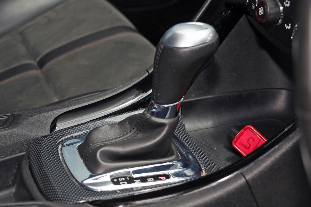 2016 Holden Commodore SV6 Black VF Series II