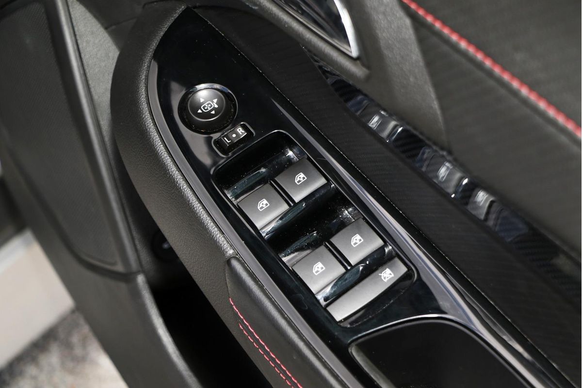 2016 Holden Commodore SV6 Black VF Series II