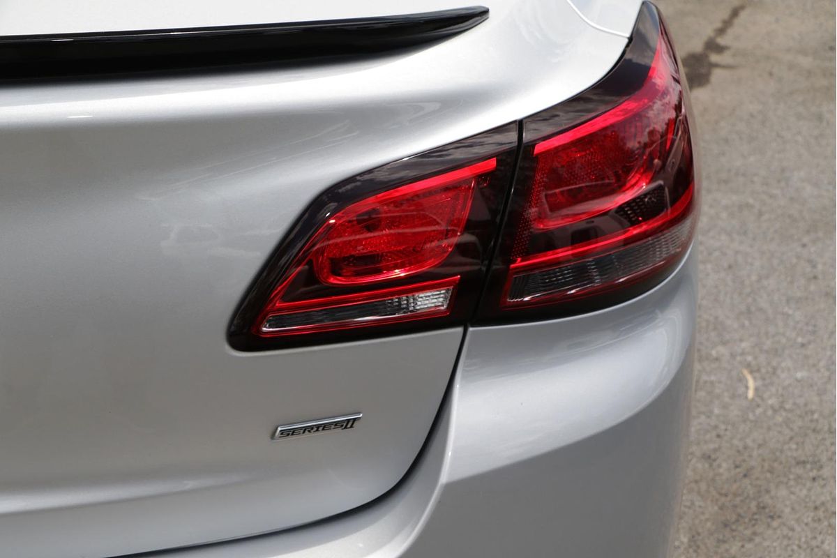 2016 Holden Commodore SV6 Black VF Series II