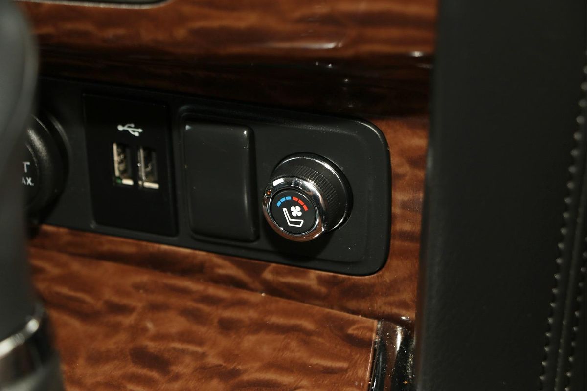 2022 Nissan Patrol Ti-L Y62