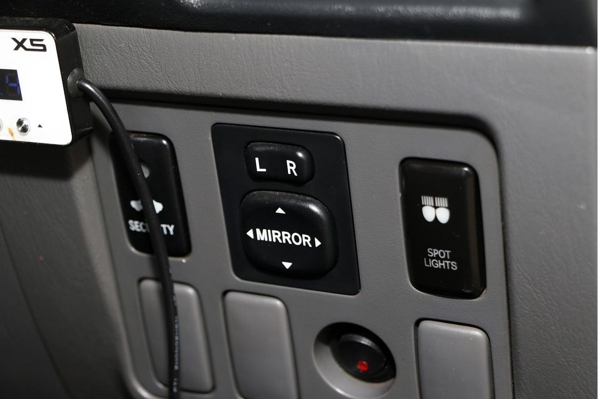 2012 Toyota Hilux SR KUN26R 4X4