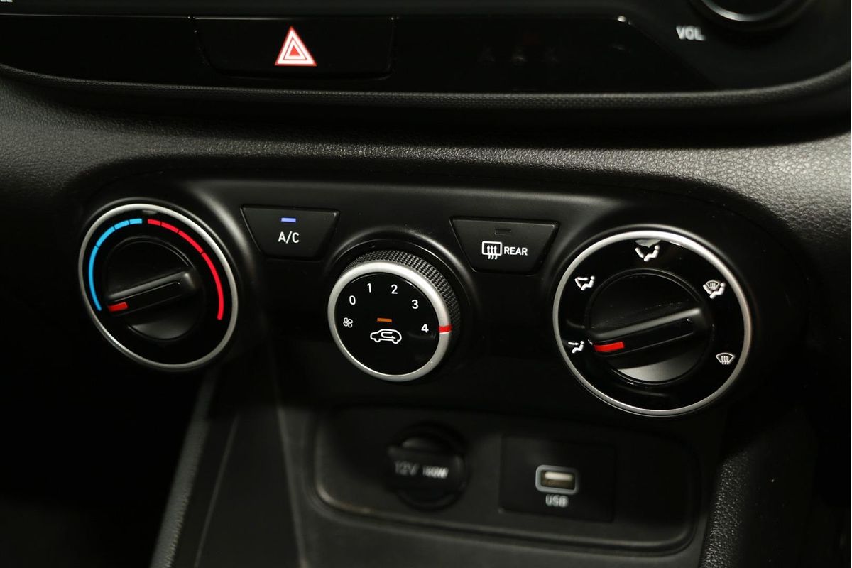 2020 Hyundai Venue Active QX.2