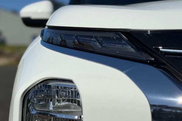 2025 Mitsubishi Outlander Aspire ZM