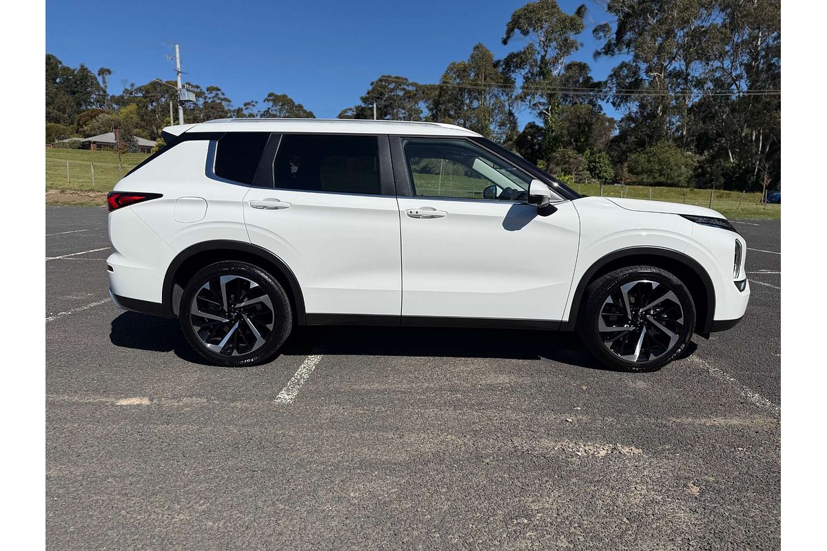 2025 Mitsubishi Outlander Aspire ZM