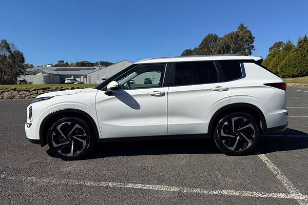 2025 Mitsubishi Outlander Aspire ZM