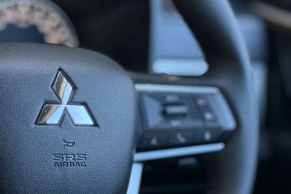 2025 Mitsubishi Outlander Aspire ZM