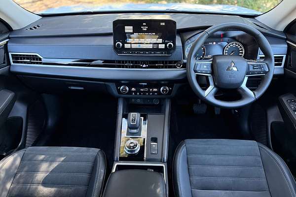 2025 Mitsubishi Outlander Aspire ZM