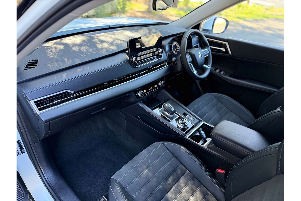 2025 Mitsubishi Outlander Aspire ZM