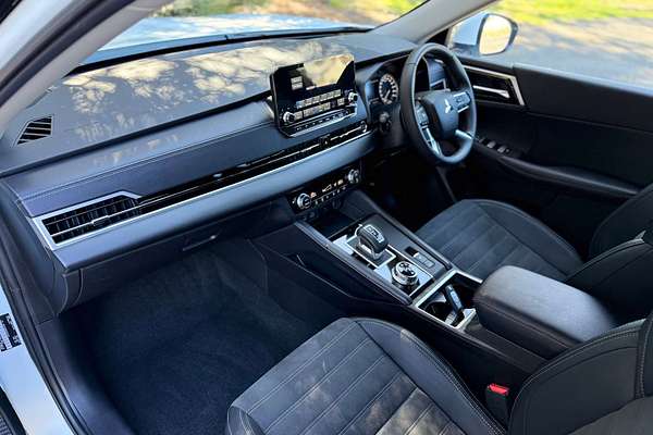 2025 Mitsubishi Outlander Aspire ZM