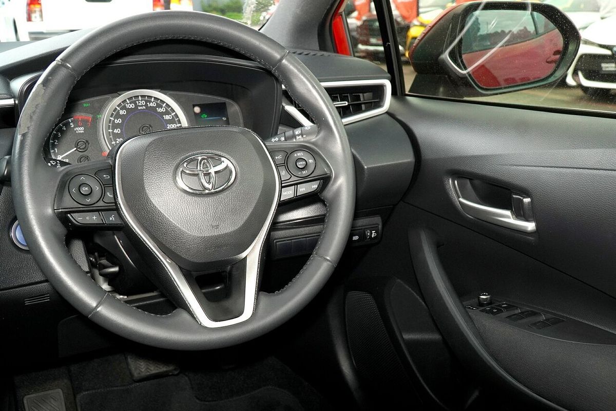 2020 Toyota Corolla SX Hybrid ZWE211R