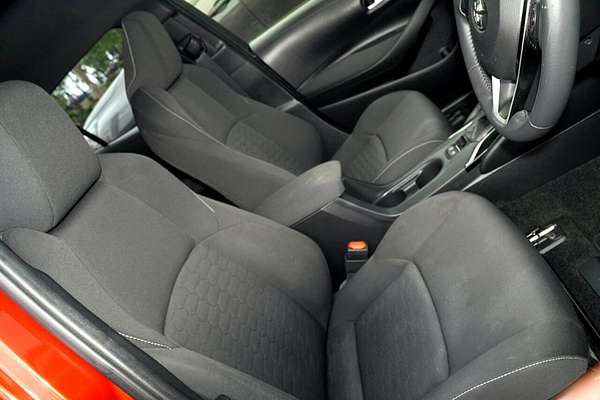 2020 Toyota Corolla SX Hybrid ZWE211R