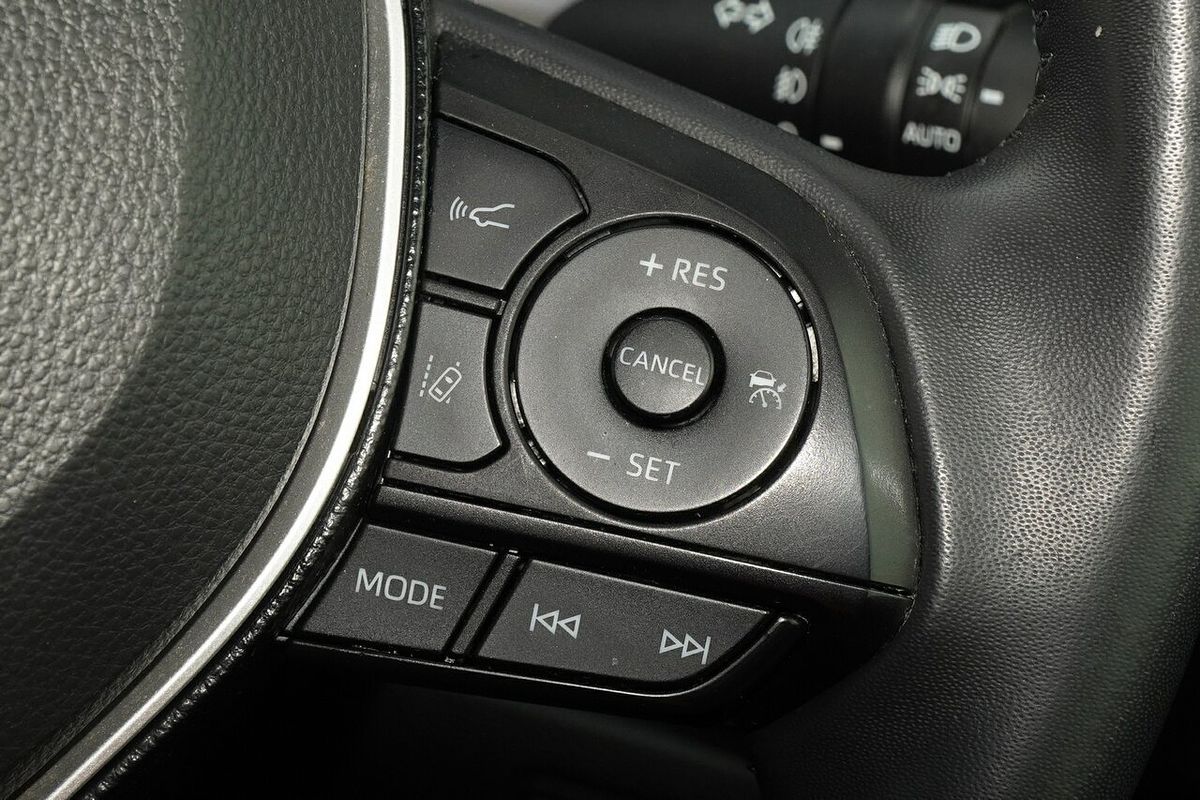 2020 Toyota Corolla SX Hybrid ZWE211R