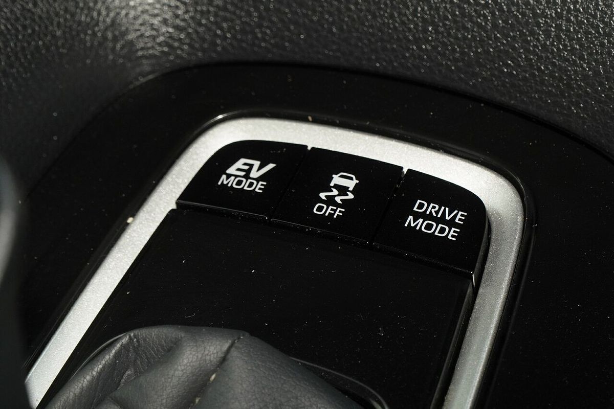 2020 Toyota Corolla SX Hybrid ZWE211R