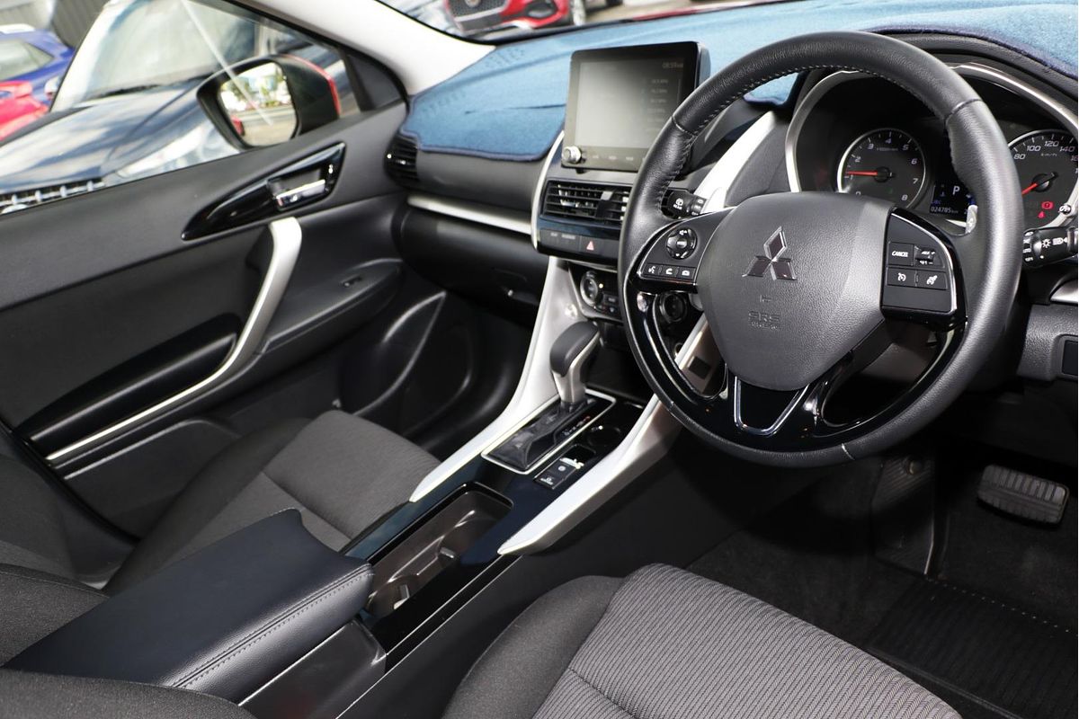 2023 Mitsubishi Eclipse Cross LS YB