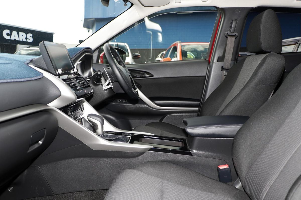 2023 Mitsubishi Eclipse Cross LS YB