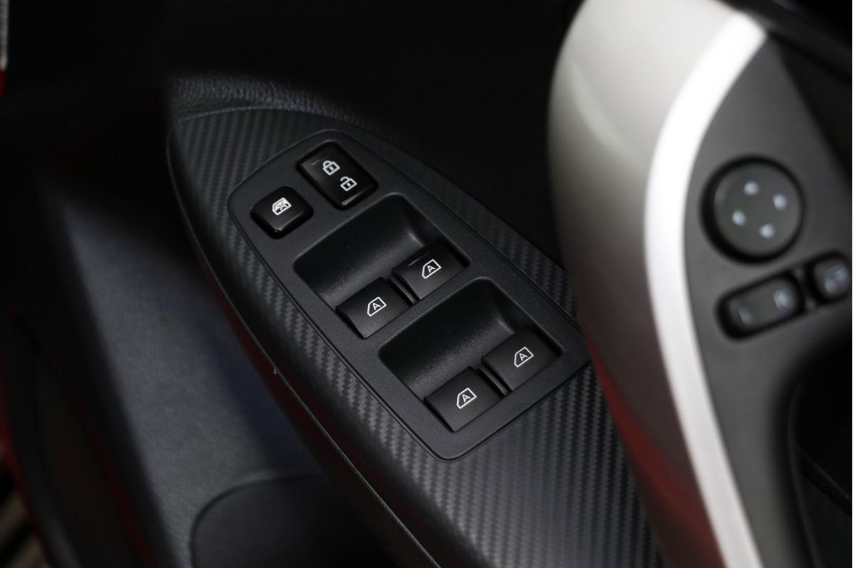 2023 Mitsubishi Eclipse Cross LS YB