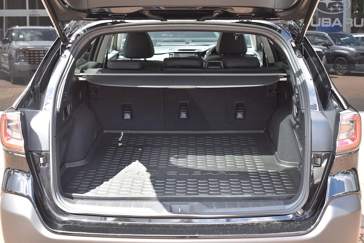 2025 Subaru Outback AWD Touring 6GEN