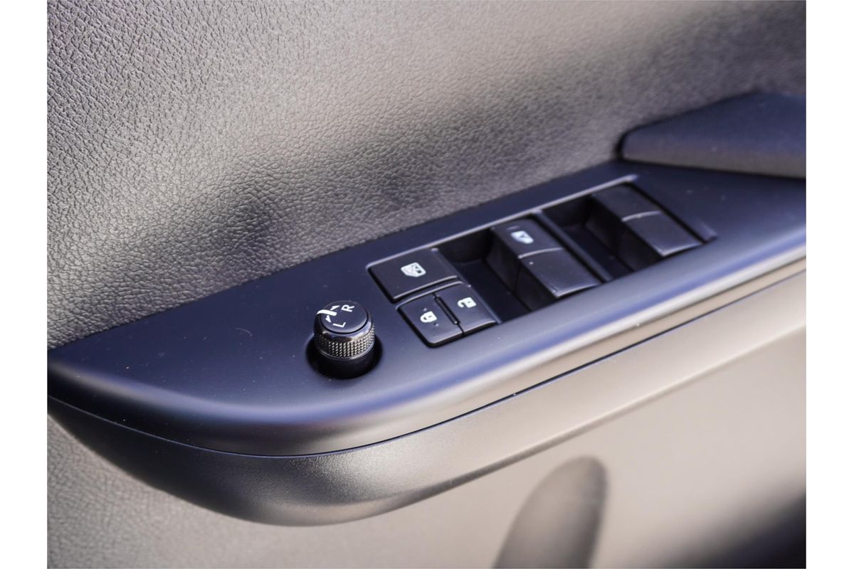 2017 Toyota Hilux Workmate GUN125R 4X4