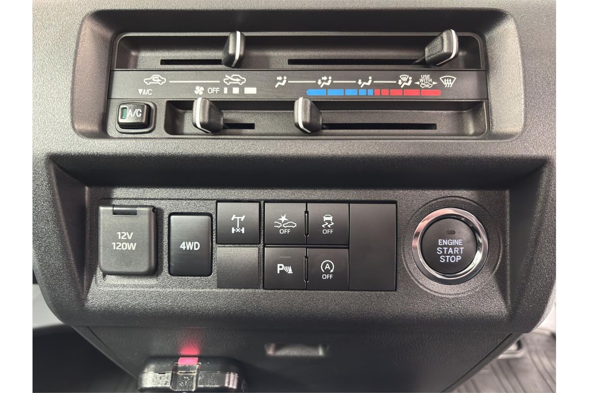 2024 Daihatsu Hijet Jumbo Extra 4WD