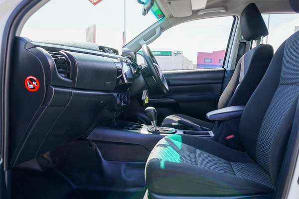 2017 Toyota Hilux Workmate GUN125R 4X4