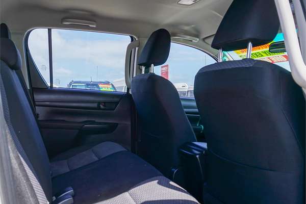 2017 Toyota Hilux Workmate GUN125R 4X4