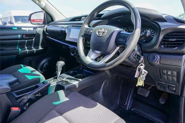 2017 Toyota Hilux Workmate GUN125R 4X4